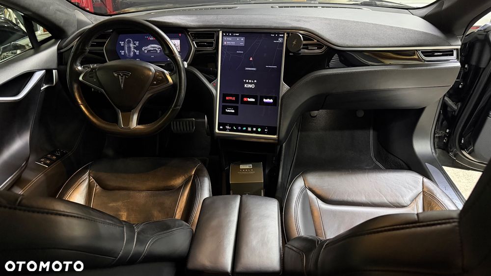 Tesla Model S Performance - 30