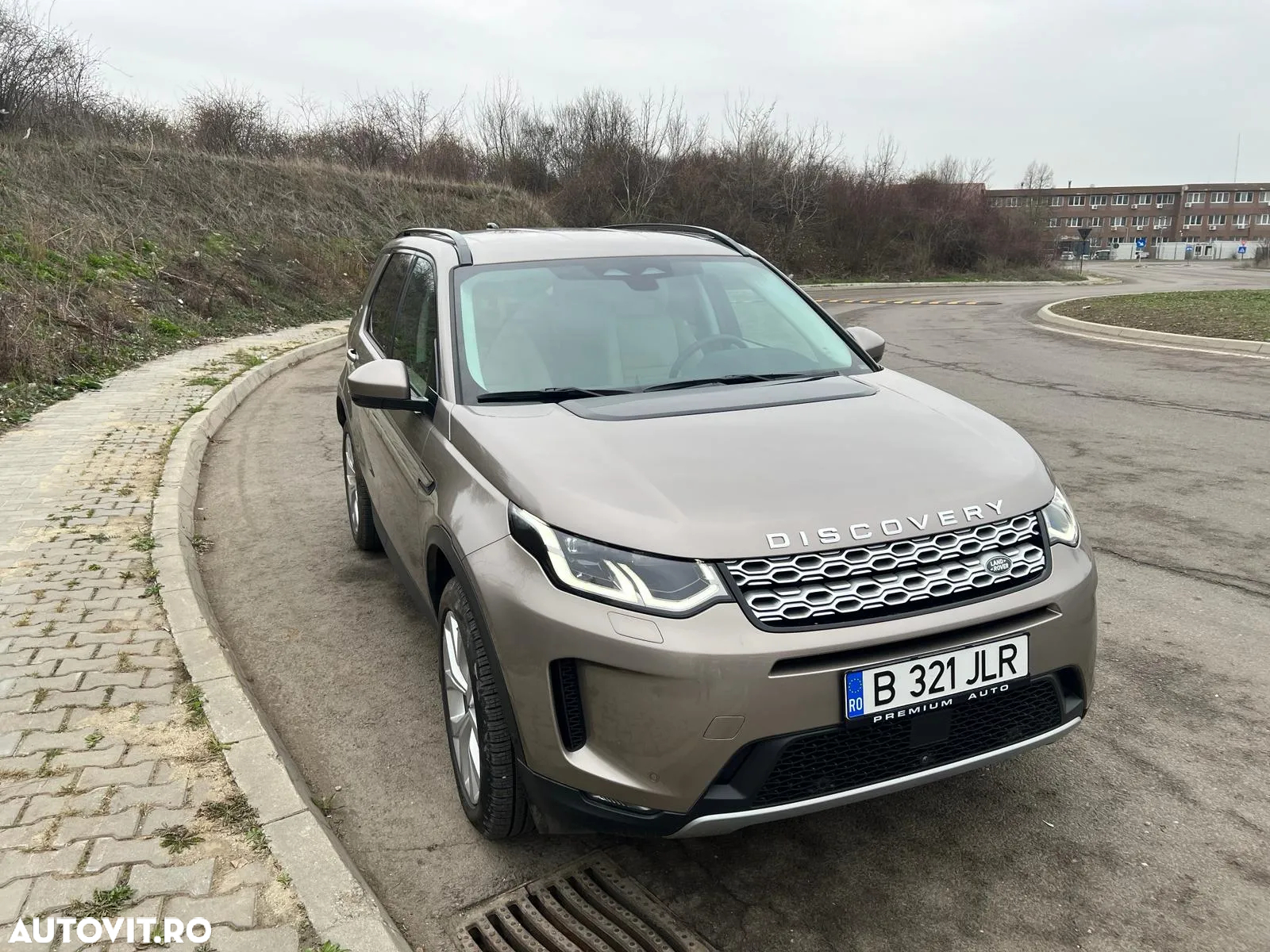 Land Rover Discovery Sport 2.0 D200 MHEV SE - 8