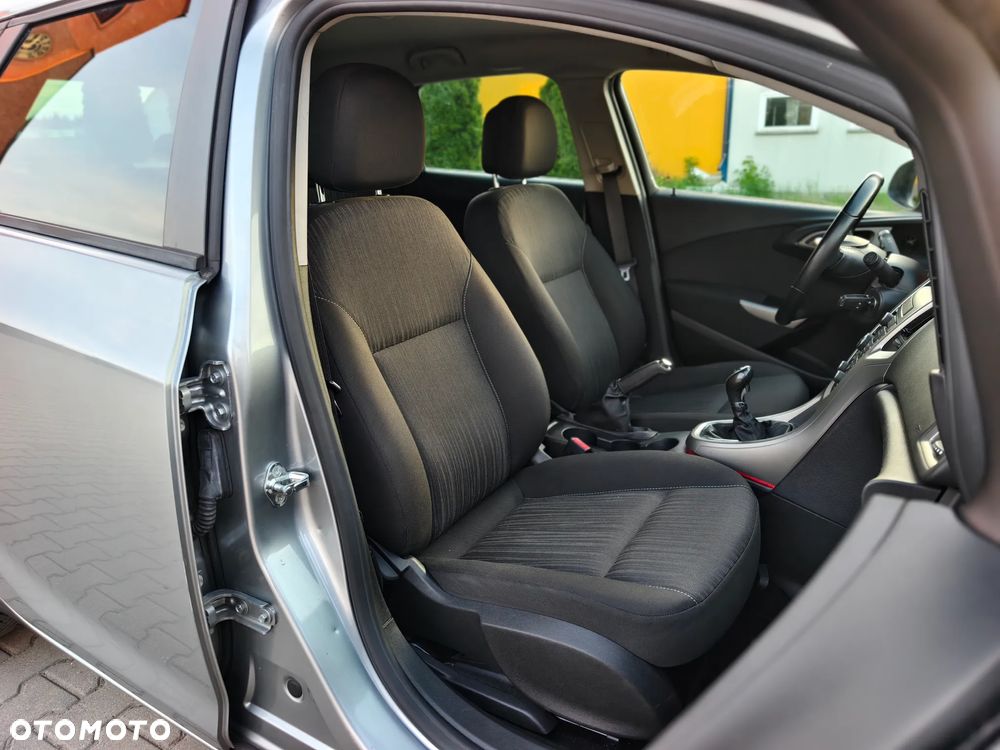 Opel Astra 1.4 ecoFLEX - 19