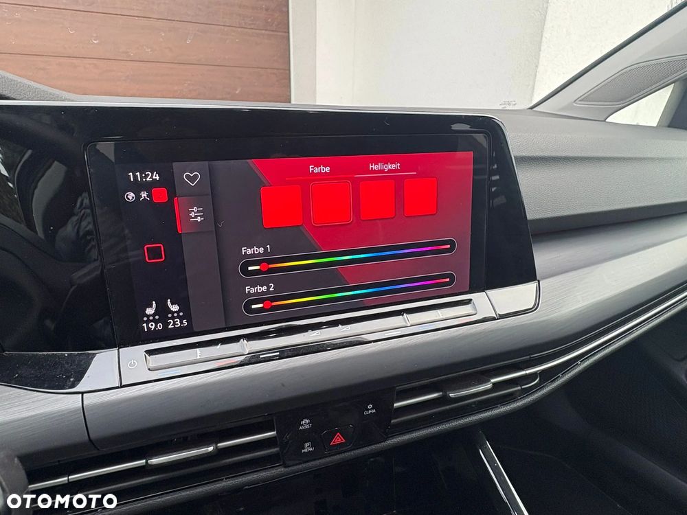 Volkswagen Golf - 11