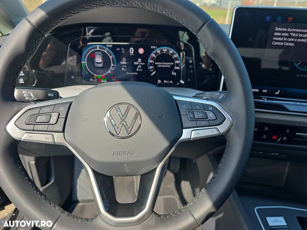 Volkswagen Golf - 14