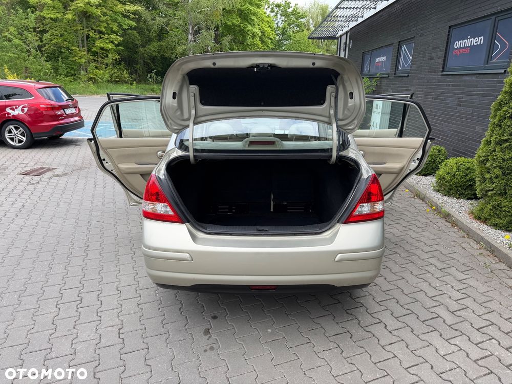 Nissan Tiida 1.6 Visia AC/CD - 10