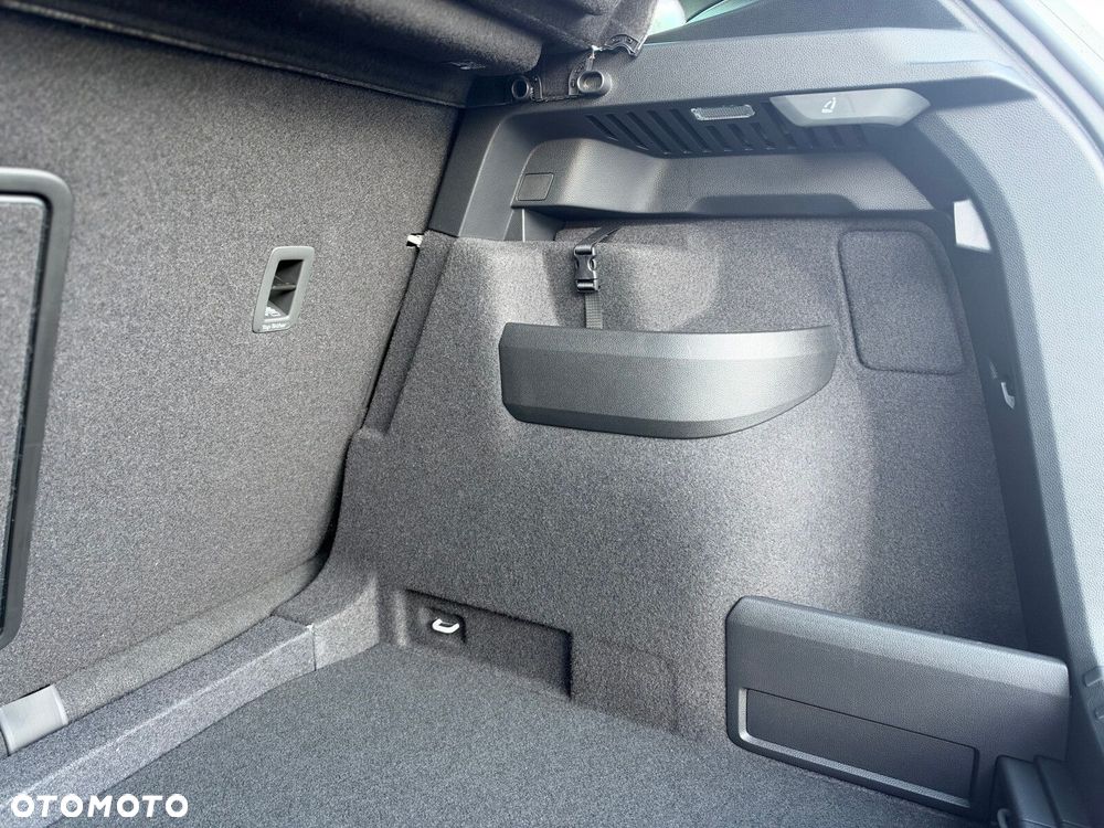 Skoda Karoq 1.5 TSI ACT Sportline DSG - 18
