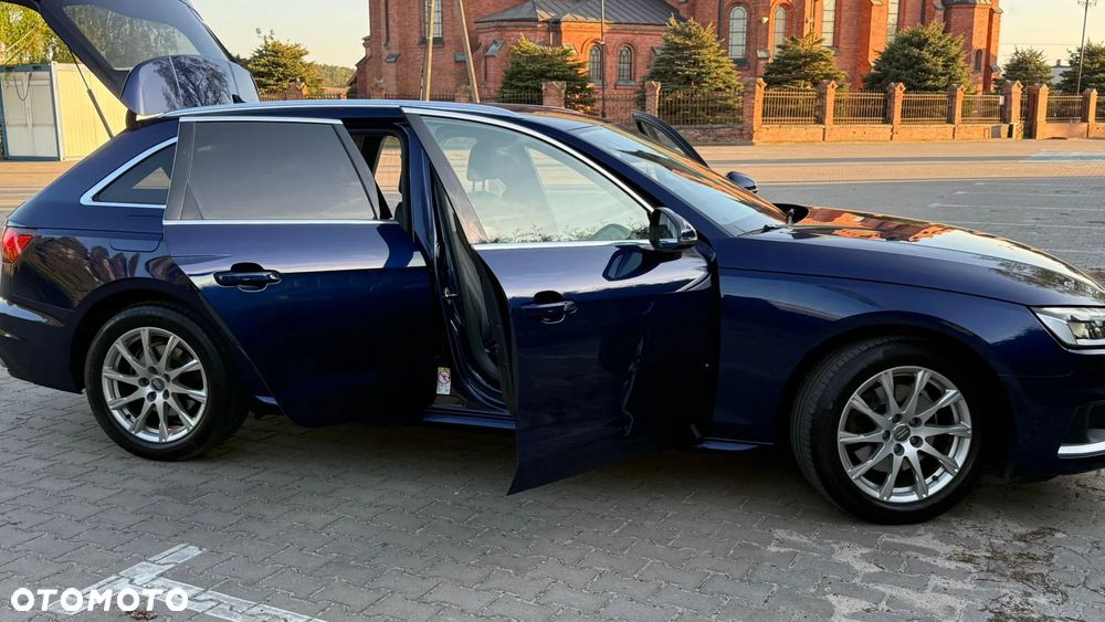 Audi A4 Avant - 11