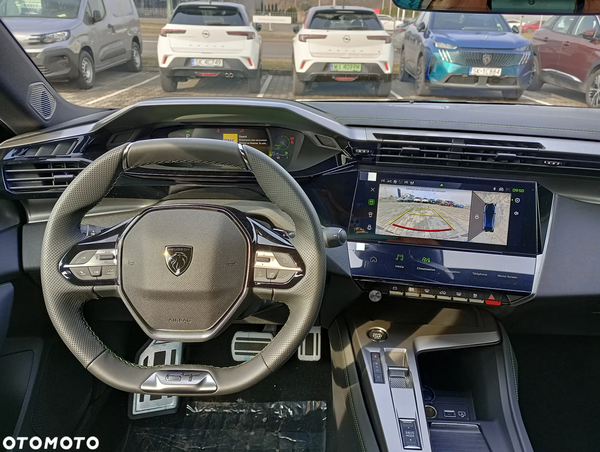 Peugeot 408 - 8