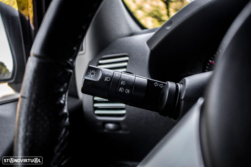 Nissan Navara 2.5 dCi CD SE AT 4WD - 14