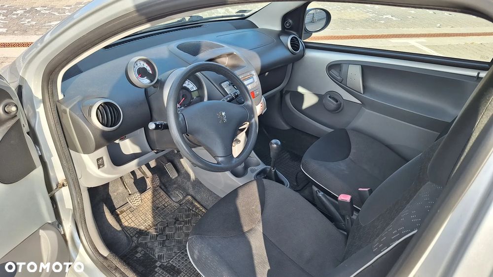 Peugeot 107 1.0 Trendy - 10