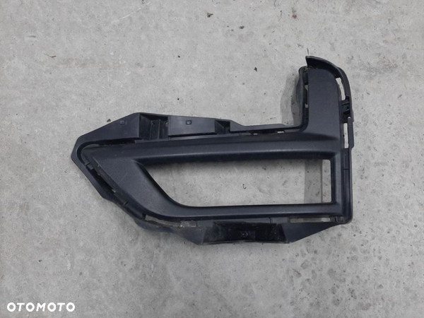 RAMKA HALOGENU LEWA NISSAN X-TRAIL LIFT 62257 6FL0B