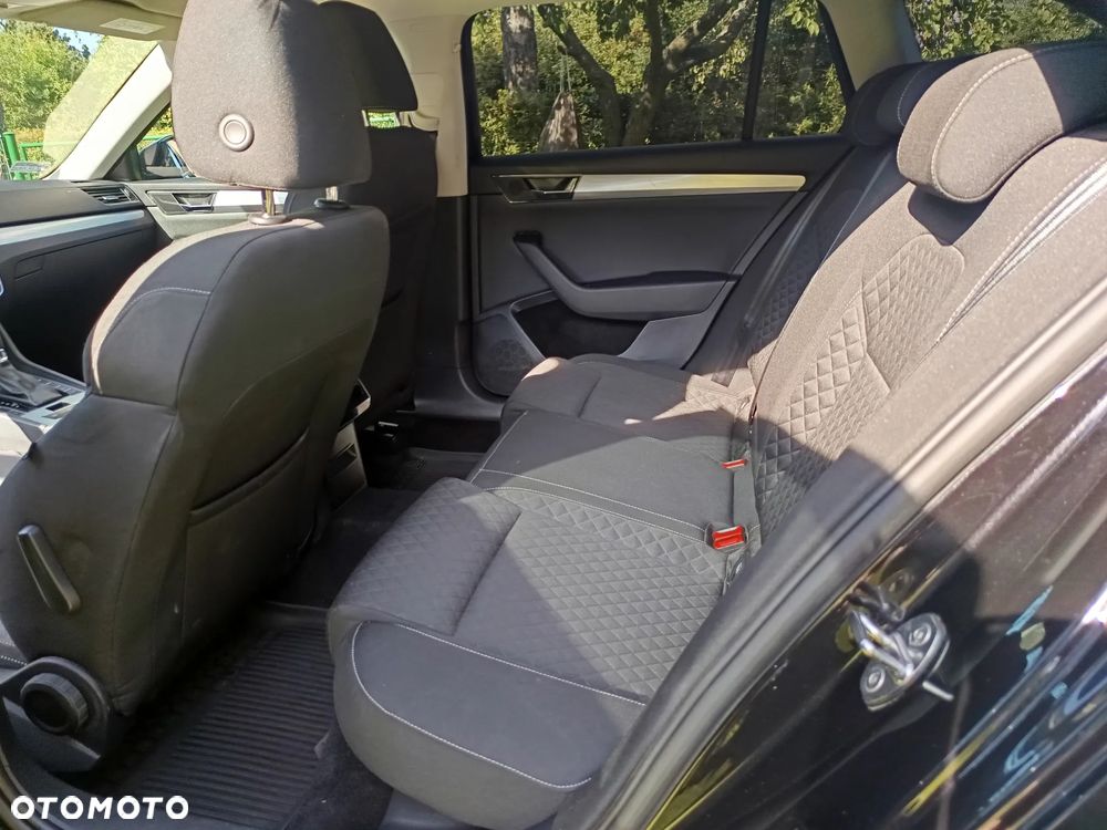 Skoda Superb 2.0 TSI Ambition DSG - 33