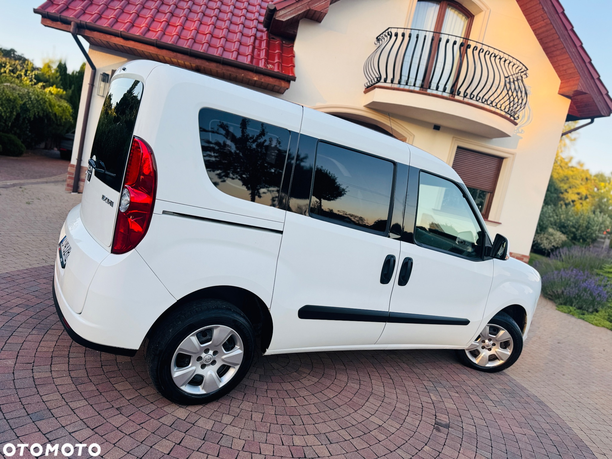 Opel Combo Tour 1.6 CDTI Enjoy - 32