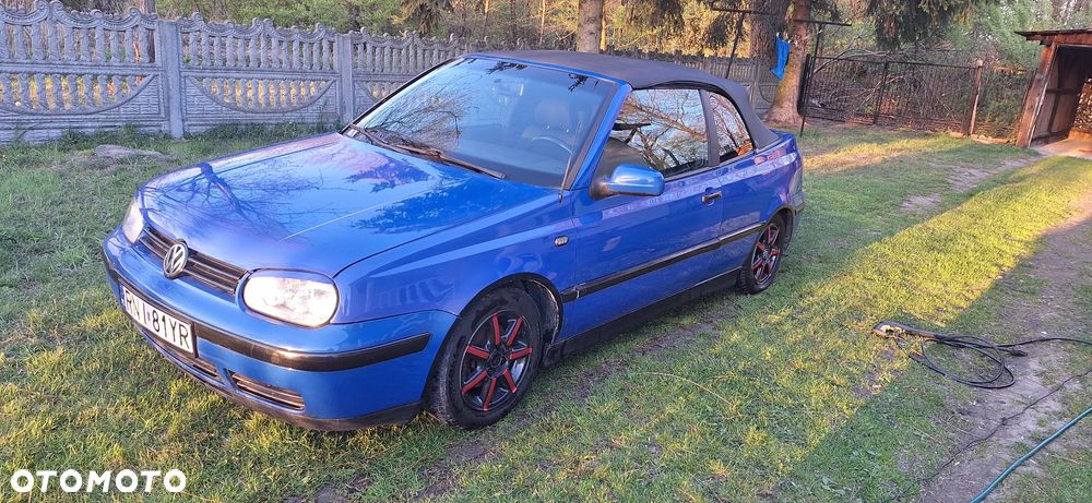 Volkswagen Golf - 1