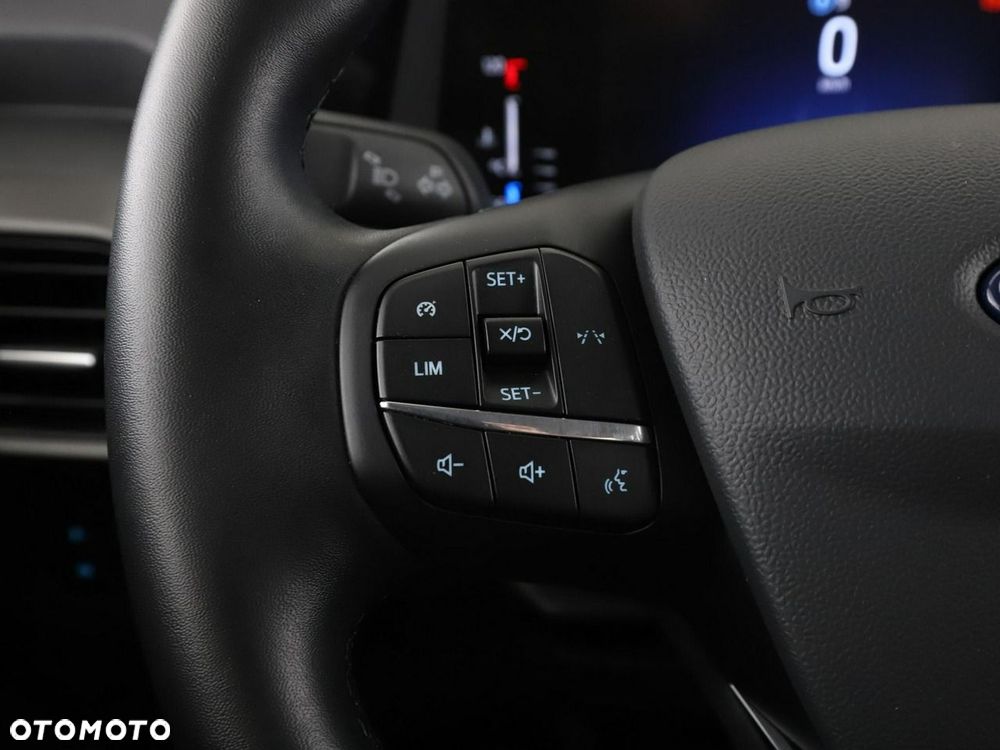 Ford Tourneo Courier 1.0 EcoBoost Titanium - 34