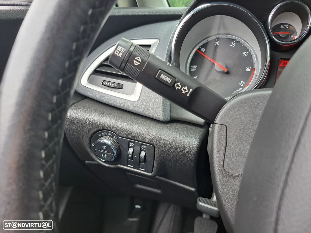 Opel Astra 1.6 CDTI Executive S/S J18 - 15