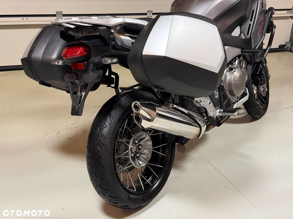 Honda VFR - 7