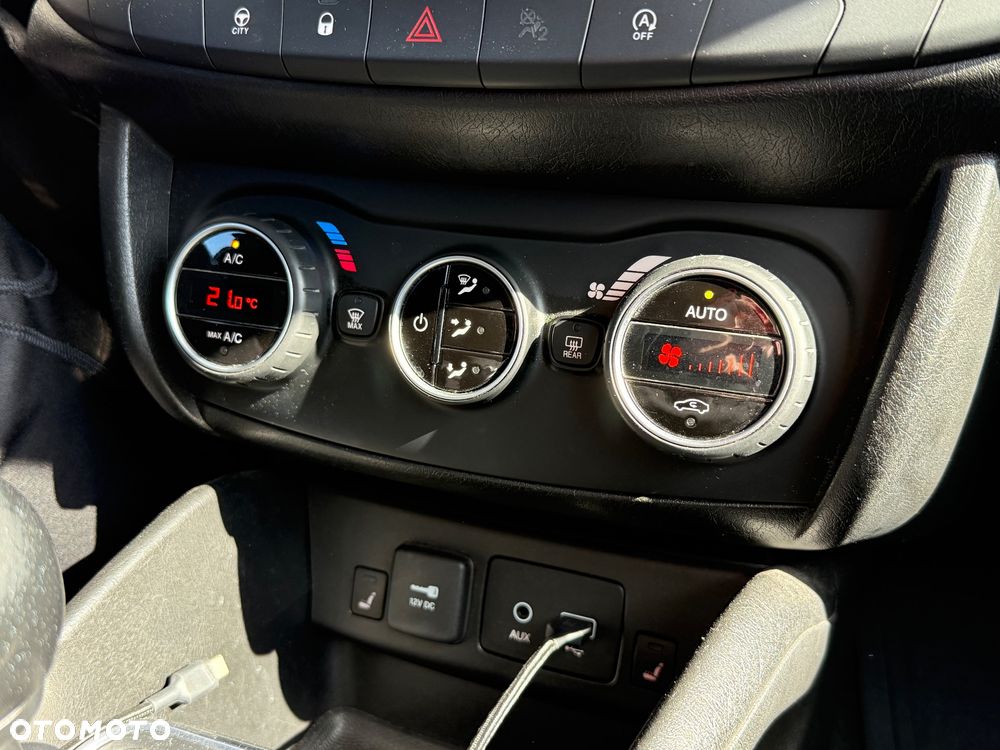 Fiat Tipo 1.6 MultiJet 16v Lounge - 23