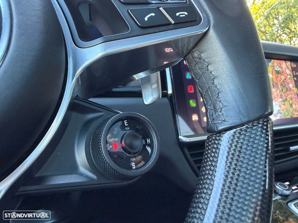 Porsche Cayenne Coupé E-Hybrid Platinum Edition - 48