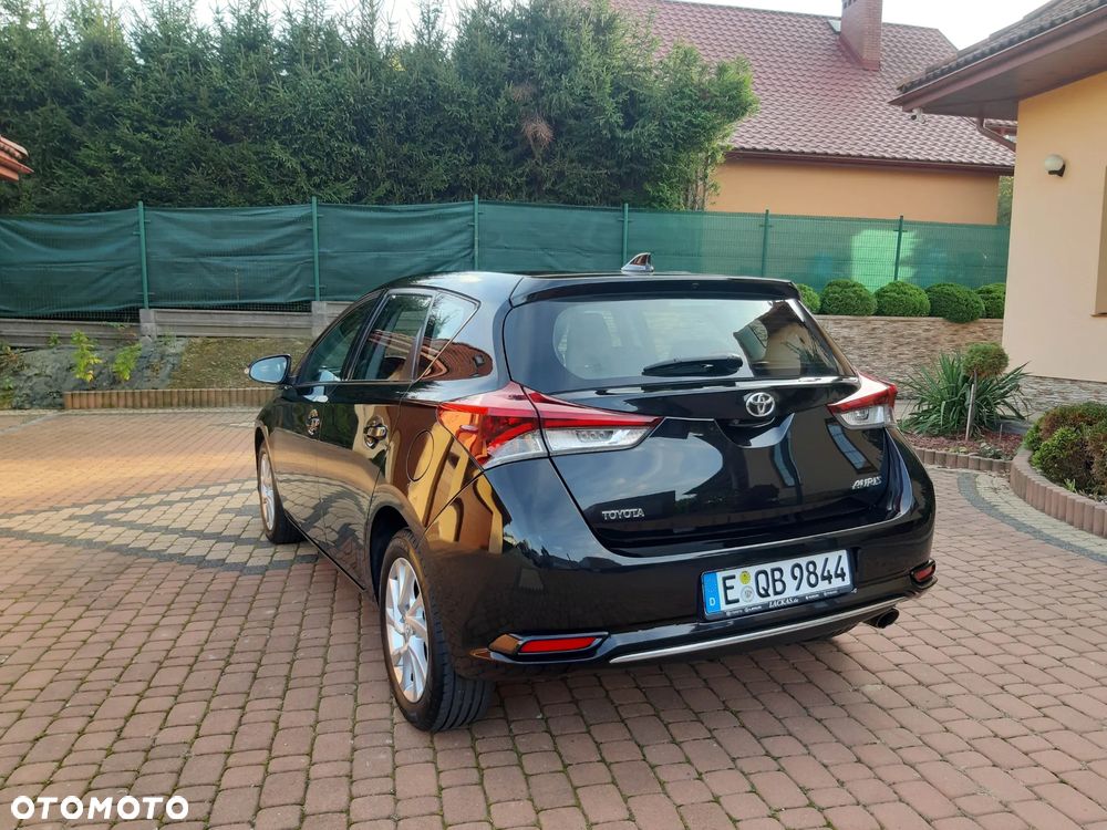 Toyota Auris - 8