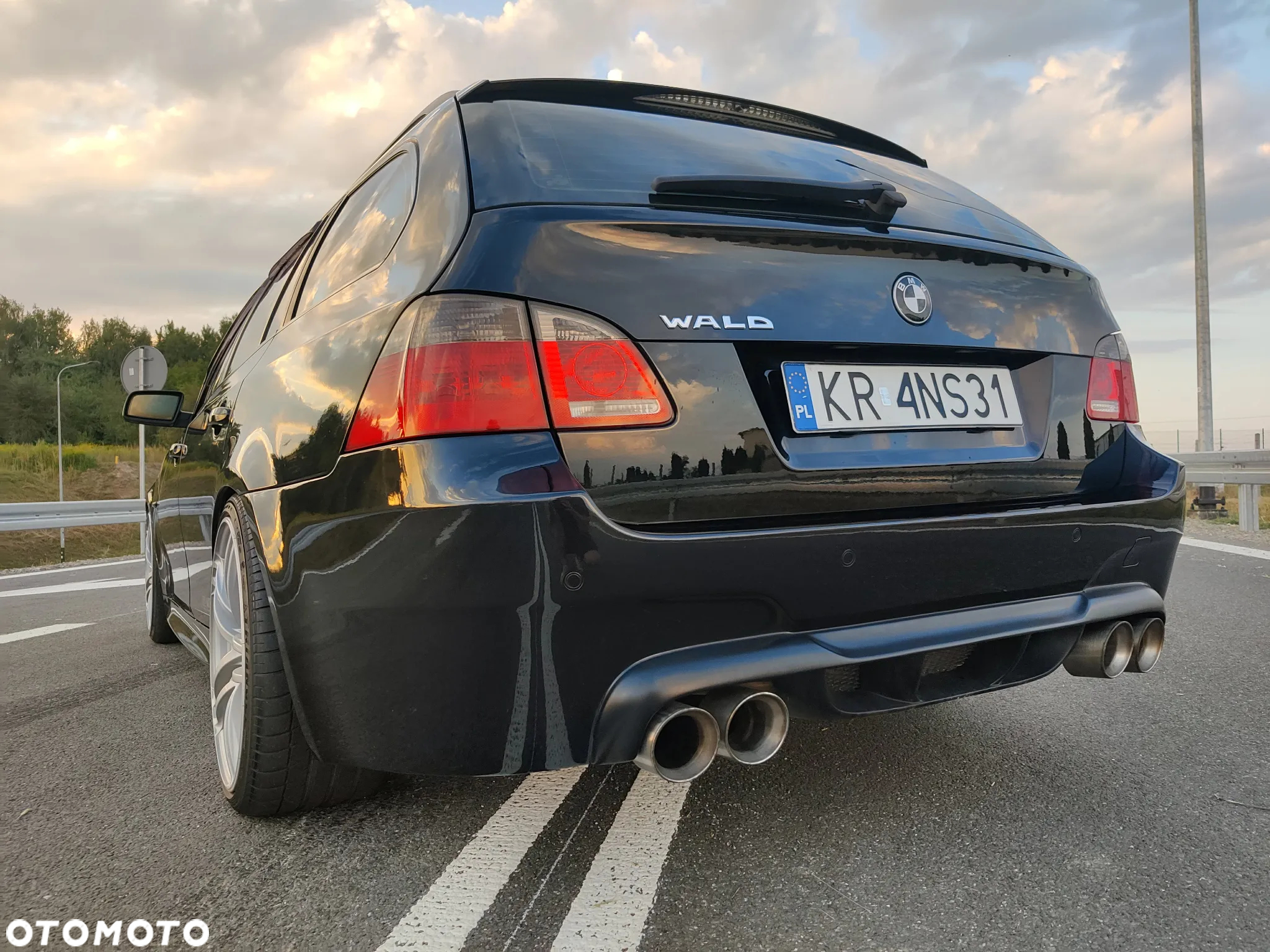 BMW Seria 5 545i - 7