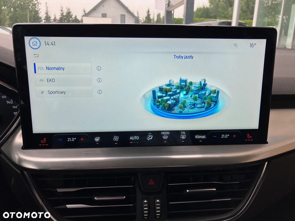 Ford Focus 1.5 EcoBlue SCR Connected - 29