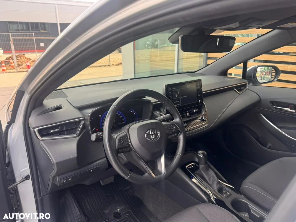 Toyota Corolla - 12