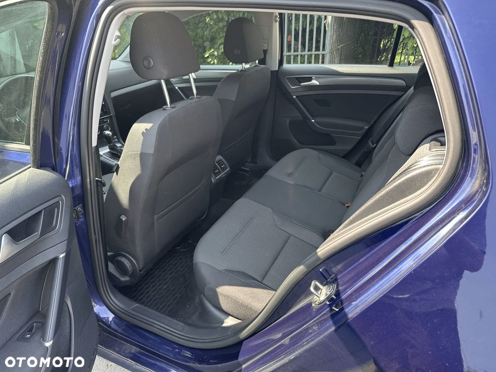 Volkswagen Golf 1.5 TSI BlueMotion ACT DSG Comfortline - 14