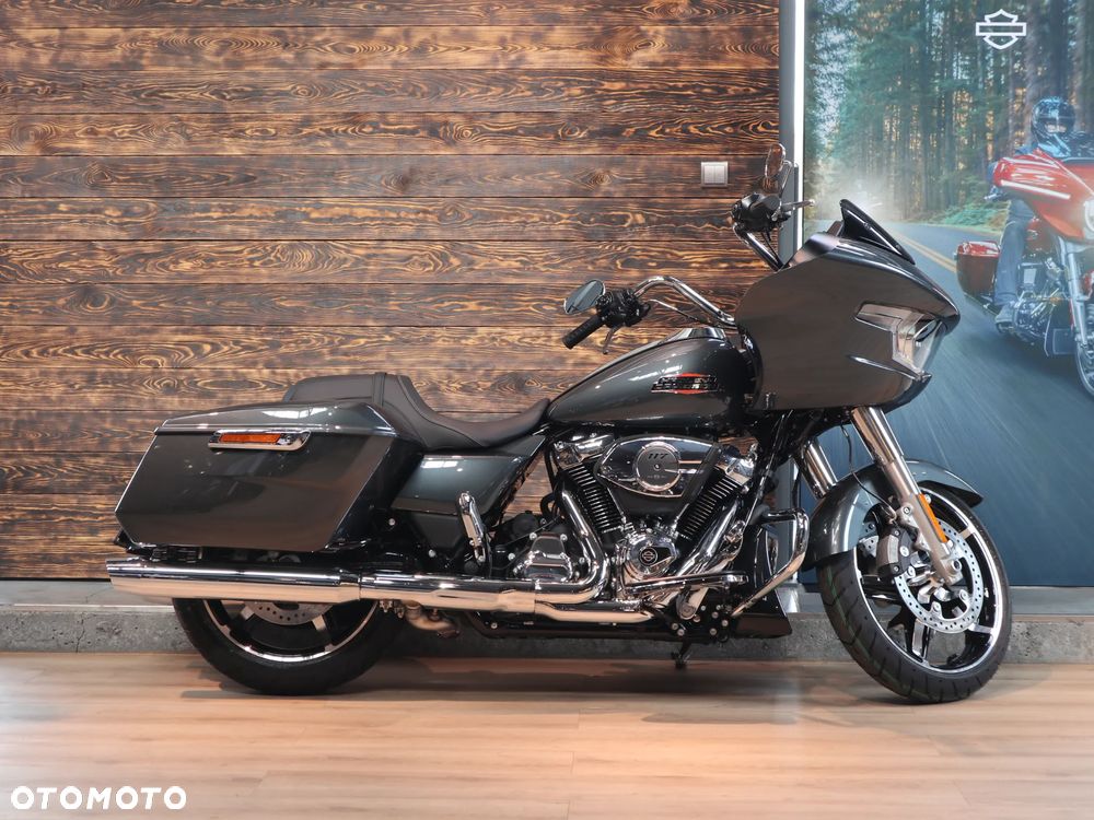 Harley-Davidson Touring Road Glide - 4