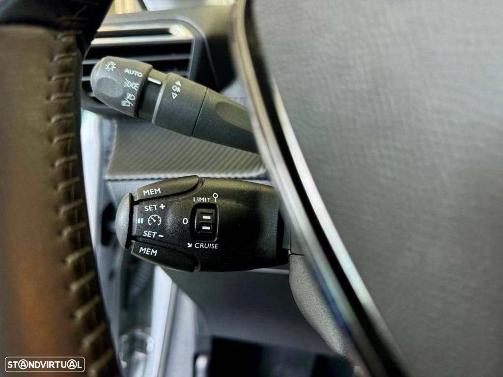 Peugeot 208 1.2 PureTech Active - 18