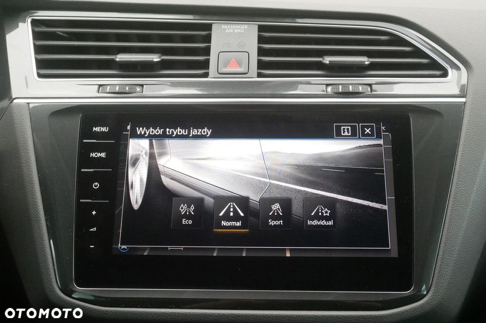 Volkswagen Tiguan 2.0 TSI 4Mot Elegance DSG - 29