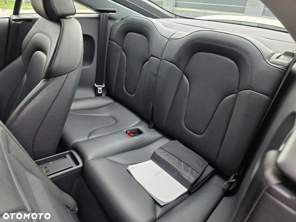 Audi TT Coupé - 10