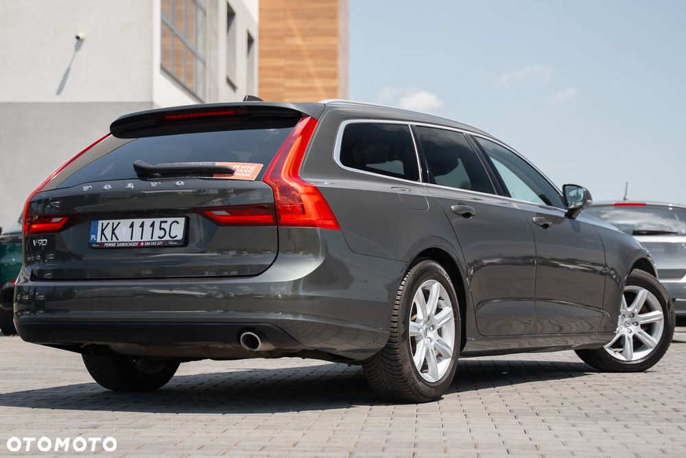 Volvo V90 D3 Geartronic Momentum Pro - 11