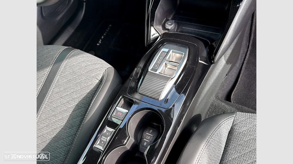Peugeot e-2008 50 kWh Allure - 21