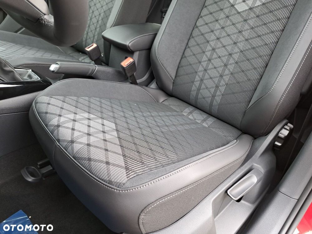 Volkswagen T-Cross - 13