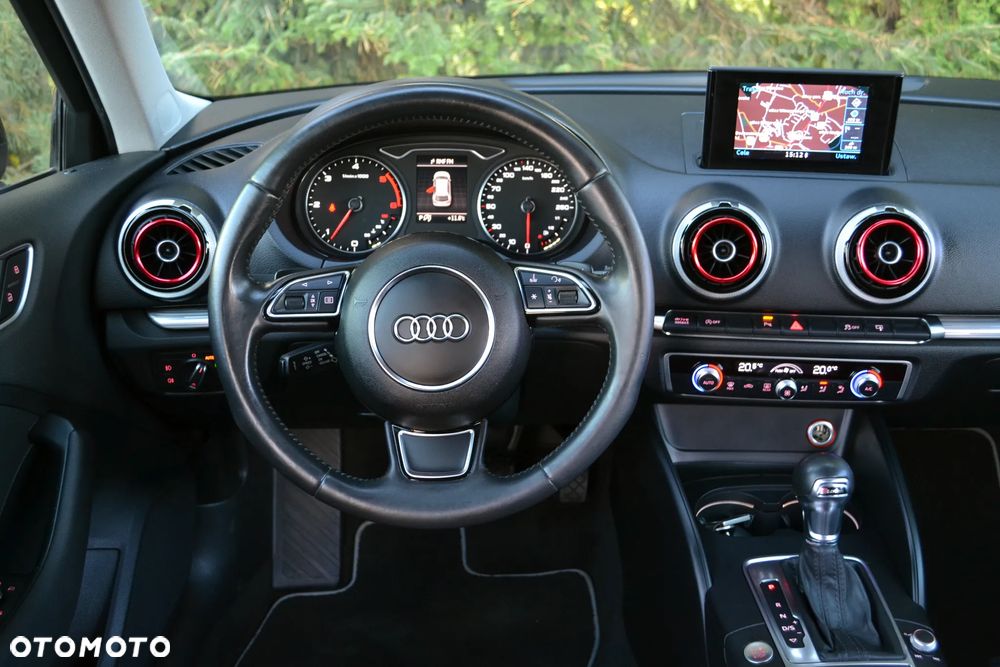 Audi A3 Sportback - 12