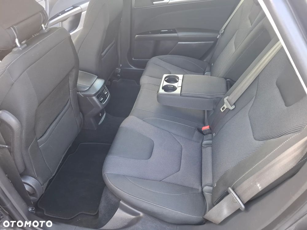 Ford Mondeo 2.0 TDCi STart-Stopp Titanium - 24