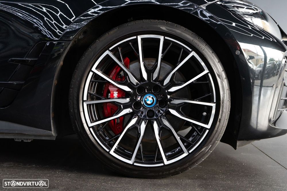 BMW i4 M50 Gran Coupe - 12