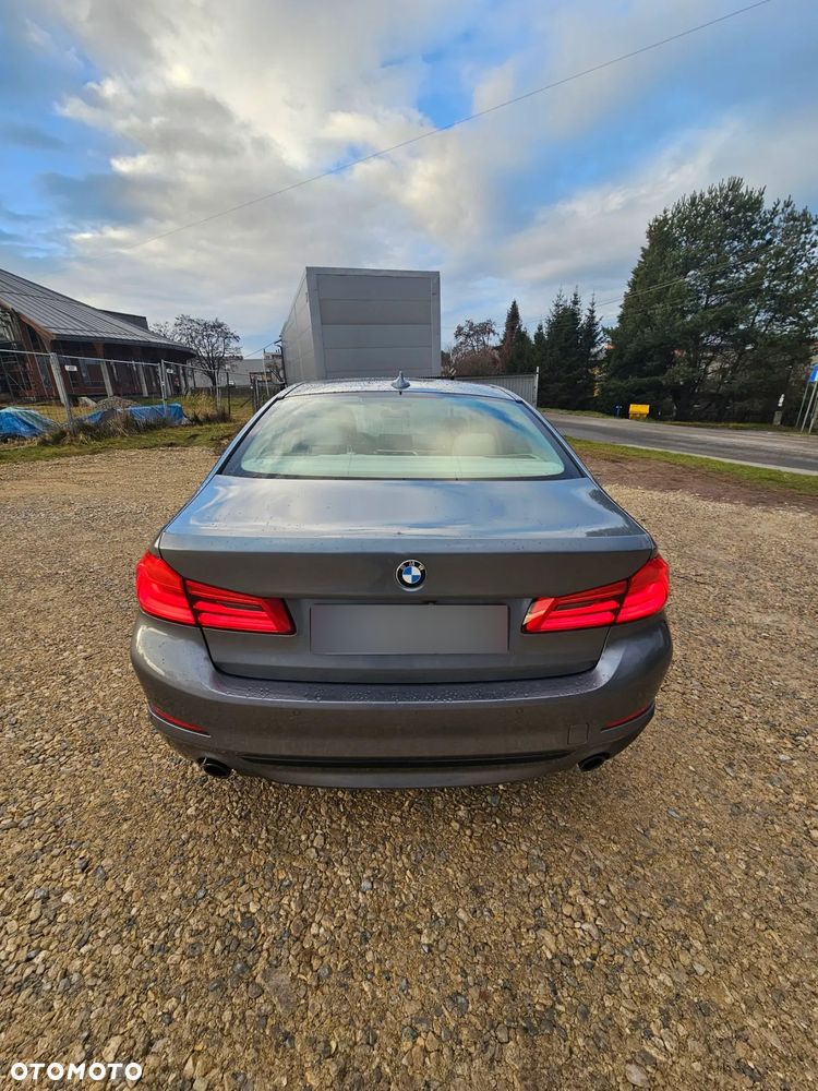 BMW Seria 5 520d xDrive Sport Line sport - 6
