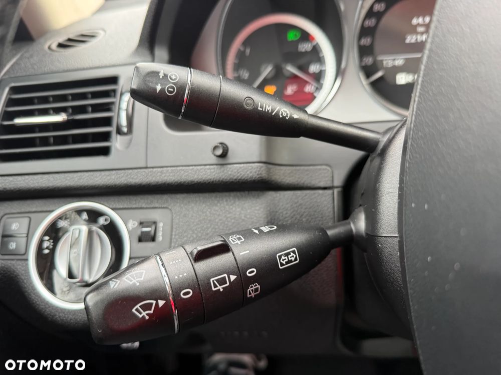 Mercedes-Benz Klasa C 200 Kompressor Automatik Avantgarde - 20