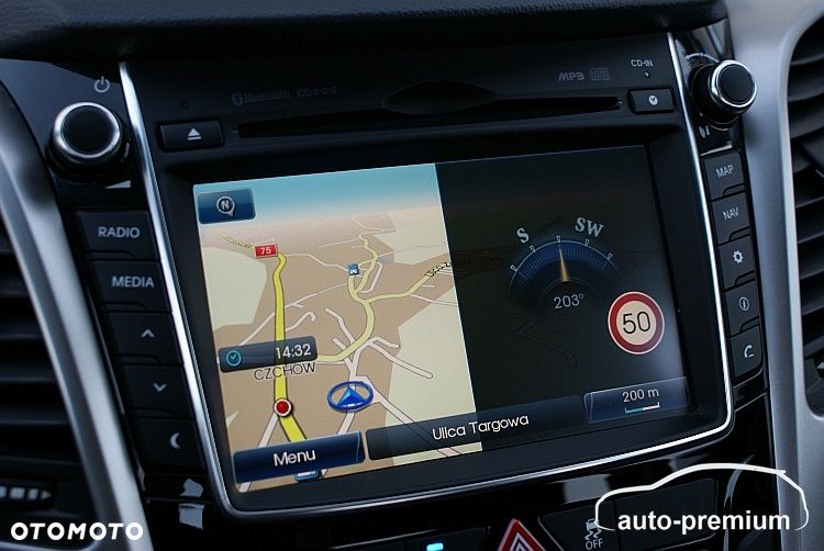 Hyundai i30 1.6 CRDi Fifa World Cup Edition - 18