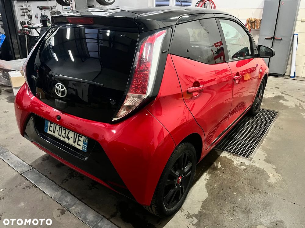Toyota Aygo x-play Edition S+ - 4