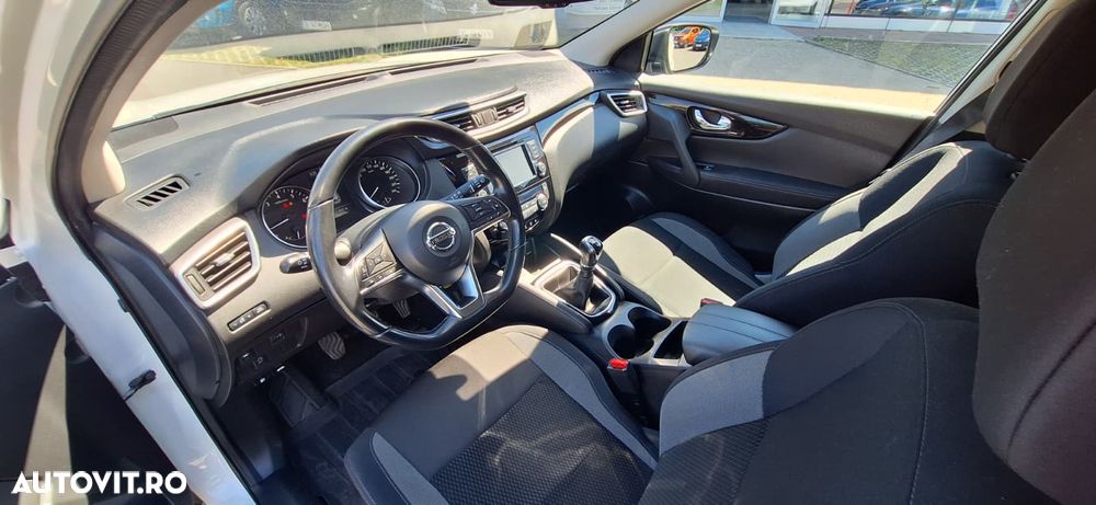 Nissan Qashqai - 11