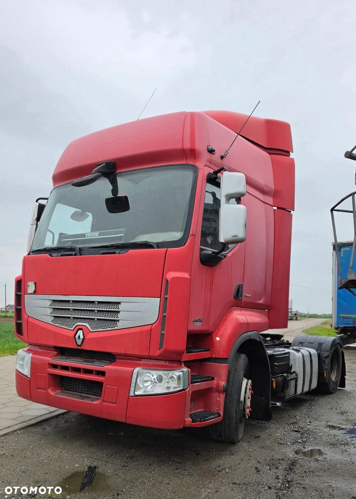 Renault Premium - 2