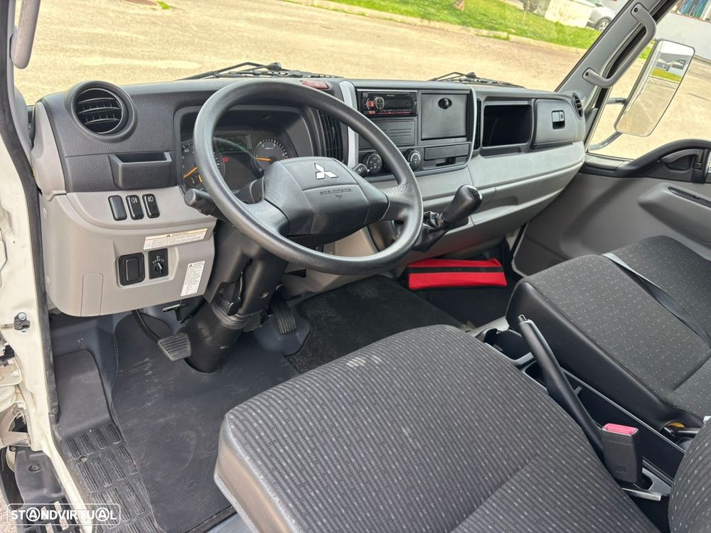 Mitsubishi Canter FUSO 3C15 CONTENTOR COM PLATAFORMA 1.000Kg - 23