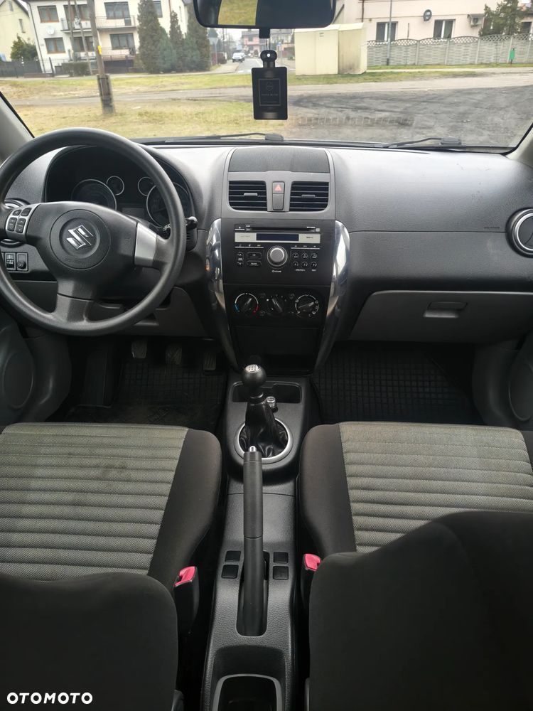 Suzuki SX4 1.5 Comfort - 12