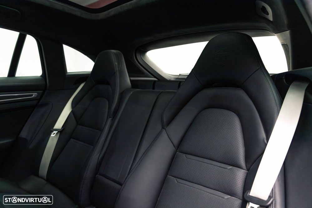 Porsche Panamera Sport Turismo 4 E-Hybrid Platinum Edition - 25