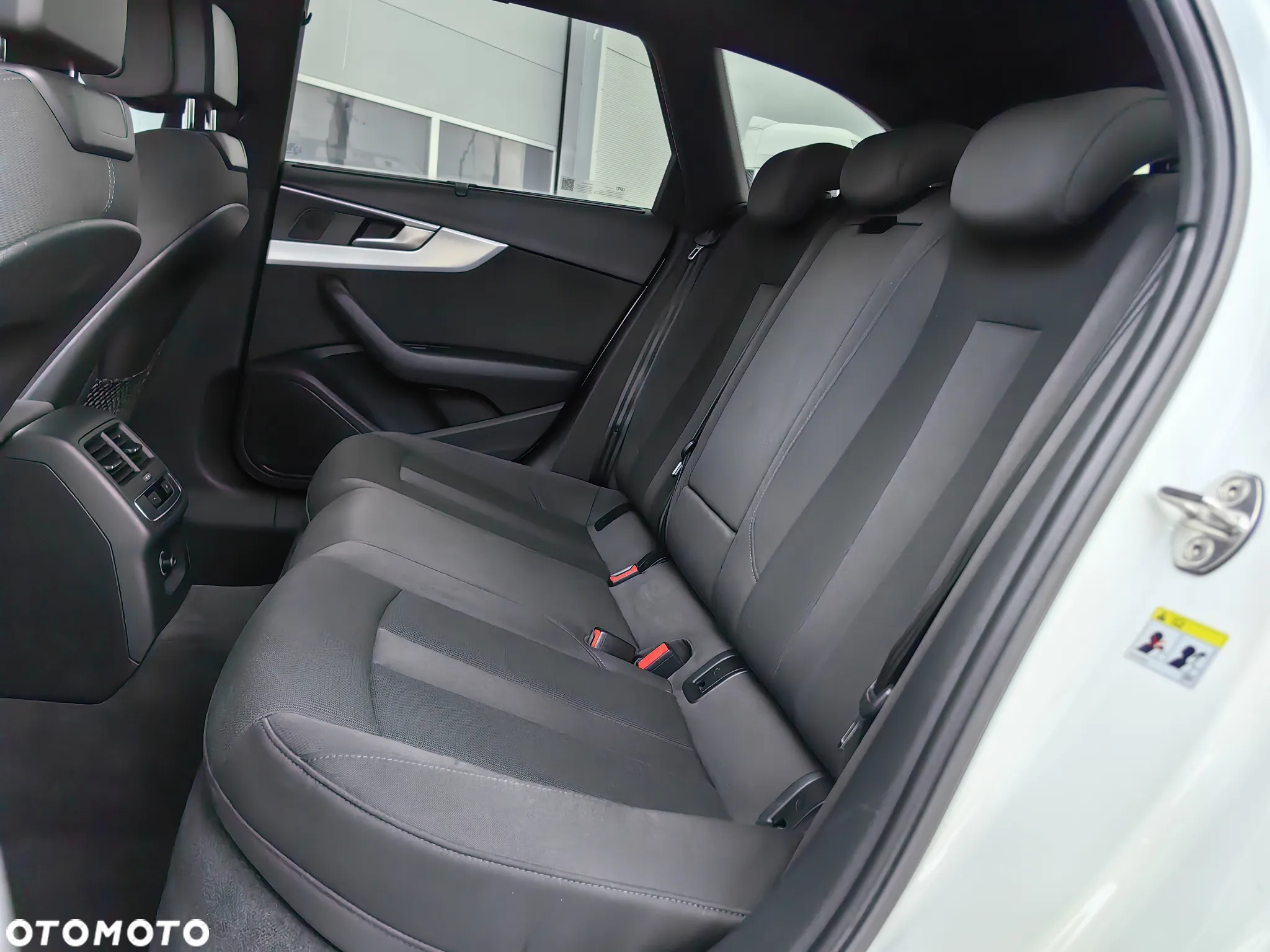 Audi A4 Allroad 2.0 TDI Quattro S tronic - 28