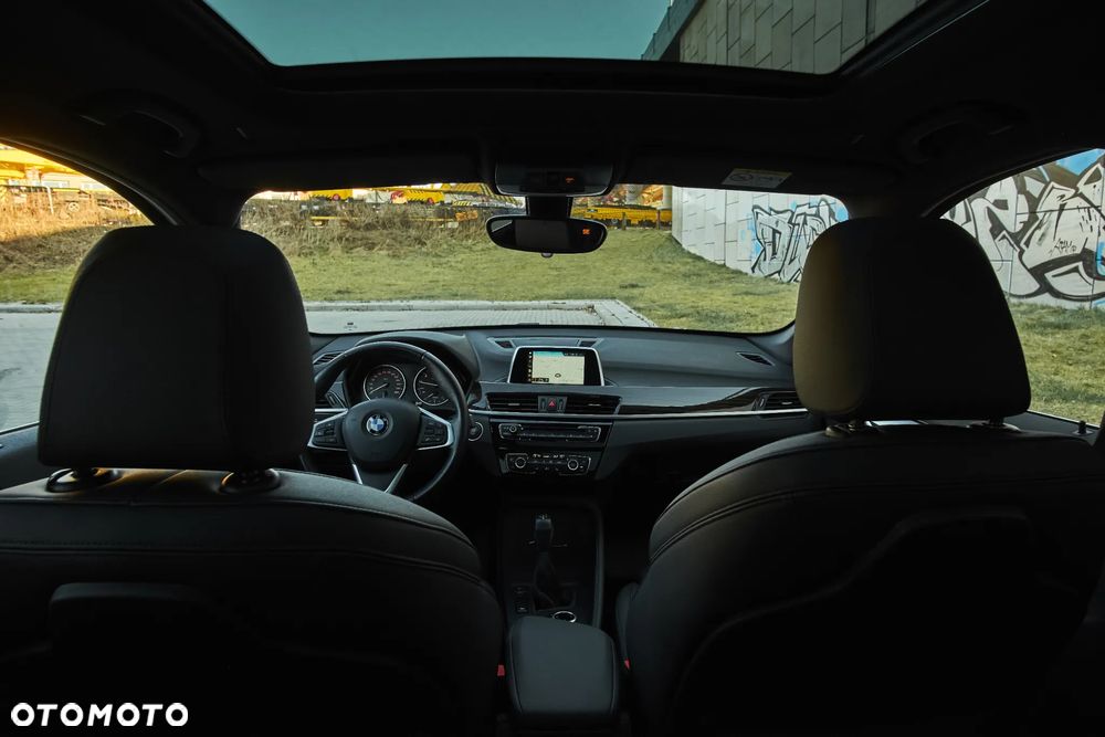 BMW X1 xDrive20i - 25