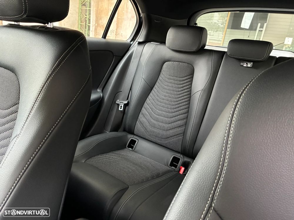 Mercedes-Benz A 250 e Style Plus - 13