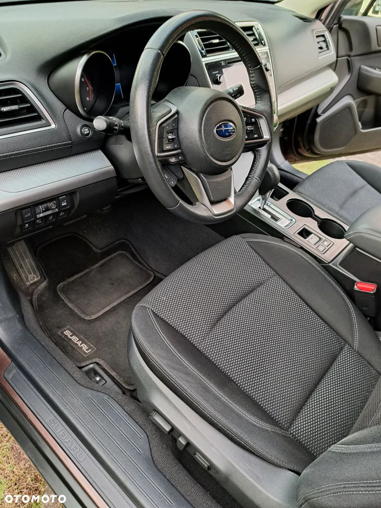 Subaru Outback 2.5i Comfort (EyeSight) Lineartronic - 12