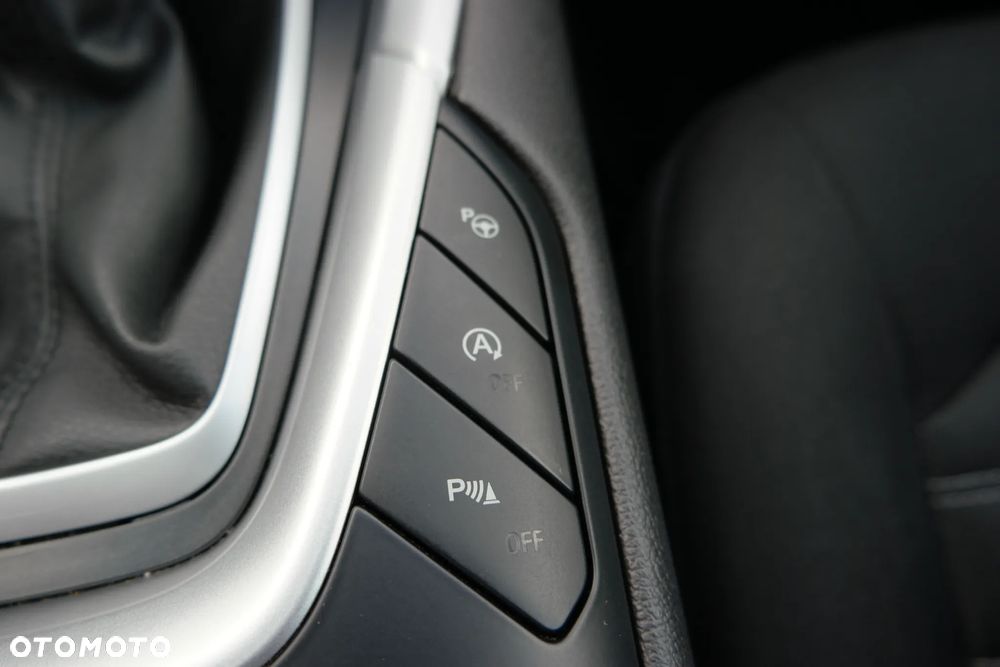 Ford Mondeo - 30