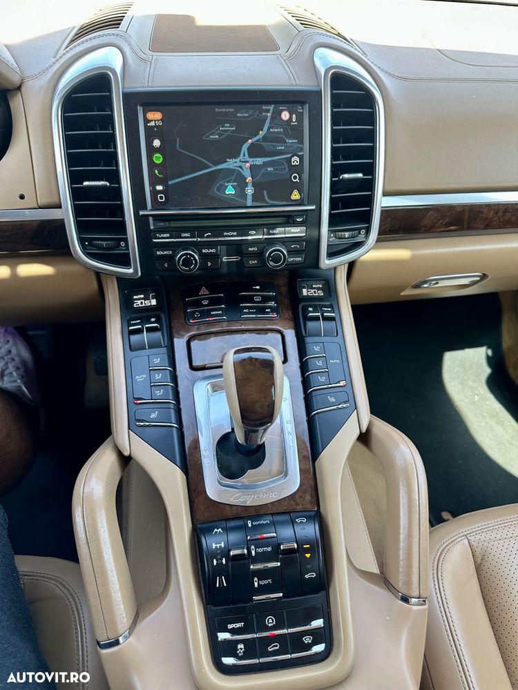 Porsche Cayenne 3.0 L V6 - 10